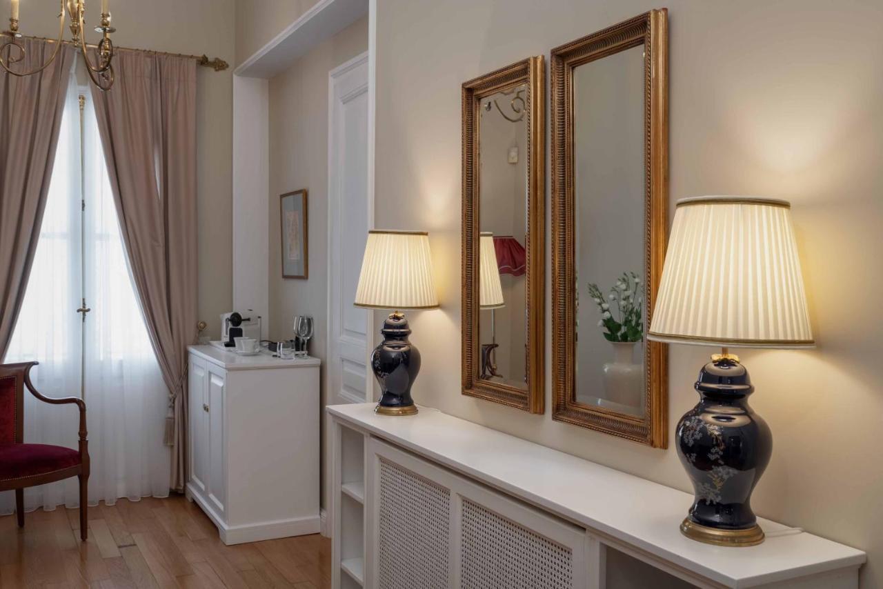 Noble Suites Athen Eksteriør bilde